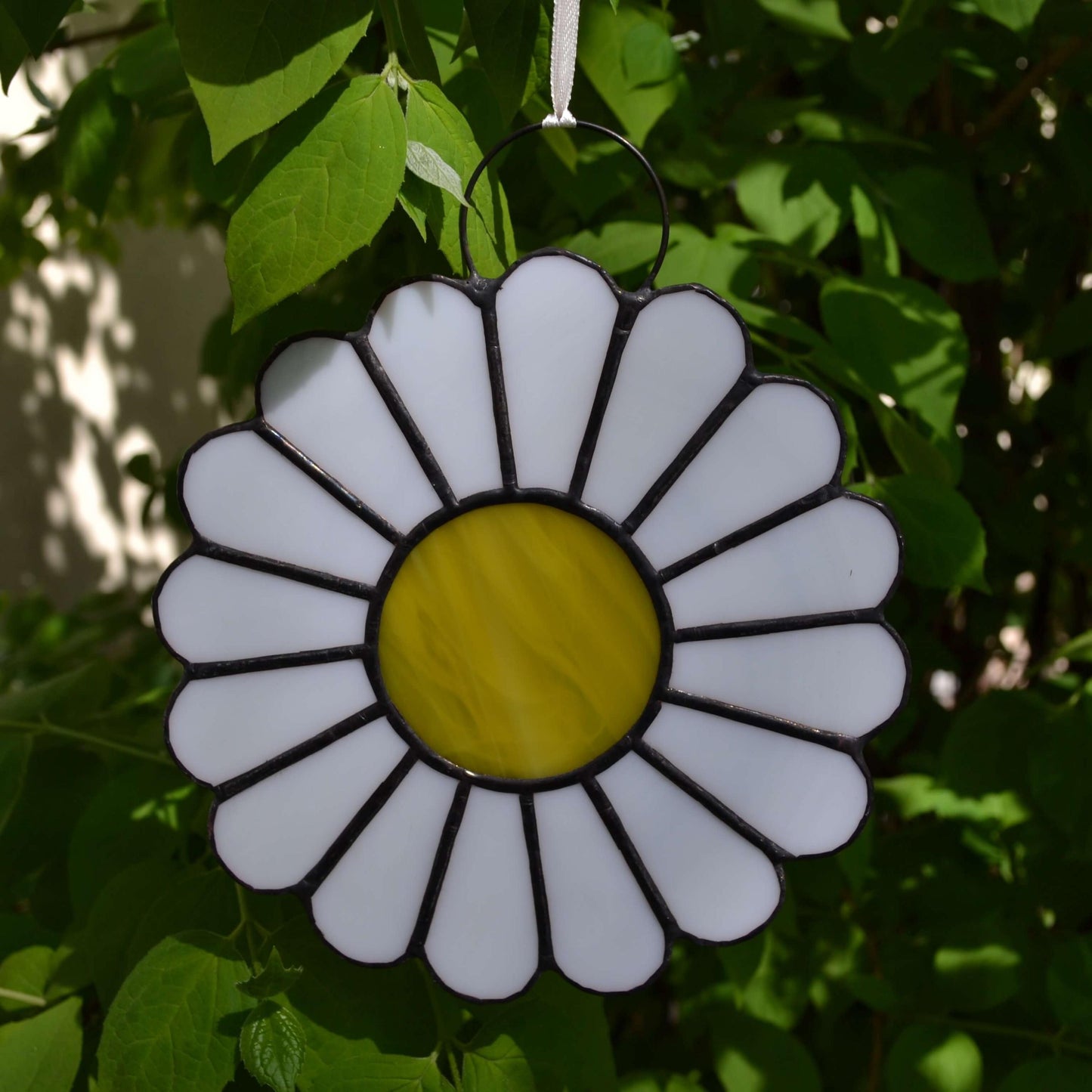 White Daisy Flower Stained Glass Suncatcher